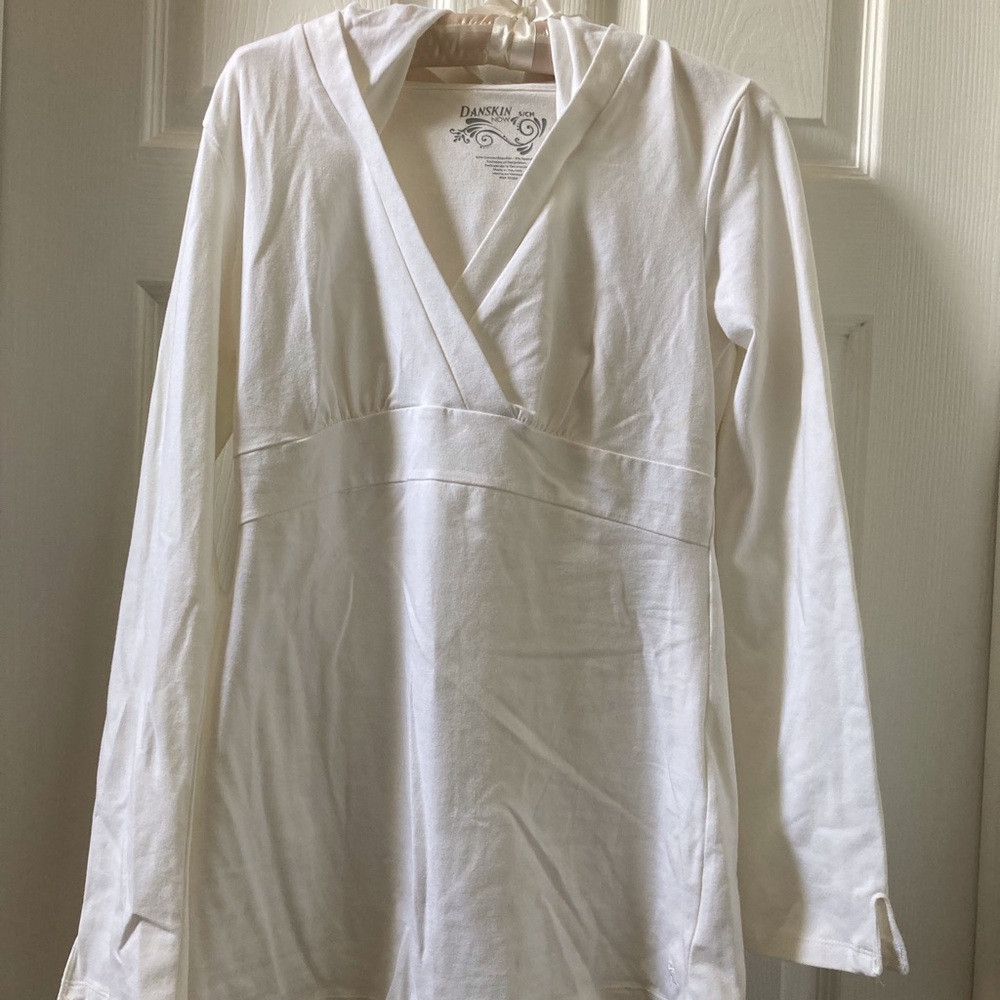 Danskin White Long Sleeve Hooded Wrap Top